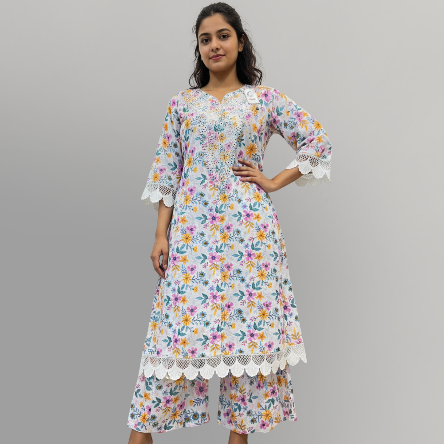 💚 Pearl Garden Embroidered 3-Piece Lawn Suit